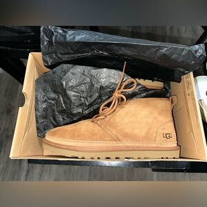 NEUMEL UGG SIZE 11